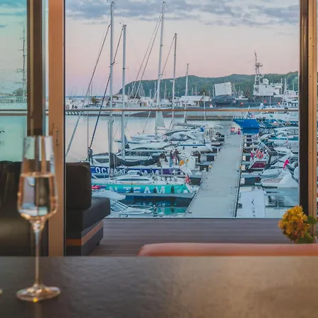 Yacht Park Mit Panoramablick Auf Den Yachthafen In Gdynia- Polen By Interhome Apartment *