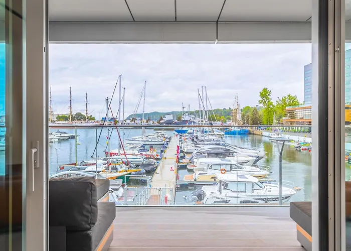 Yacht Park Mit Panoramablick Auf Den Yachthafen In Gdynia- Polen By Interhome * Gdynia